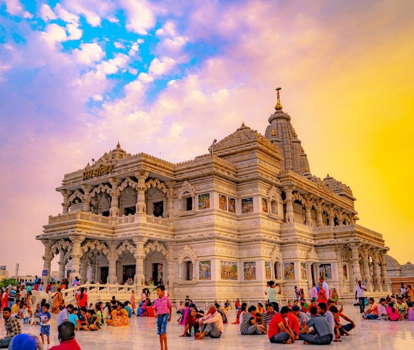 Noida to Agra Mathura Vrindavan Same Day Tour By Car